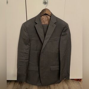 Calvin Klein suit in gray wool